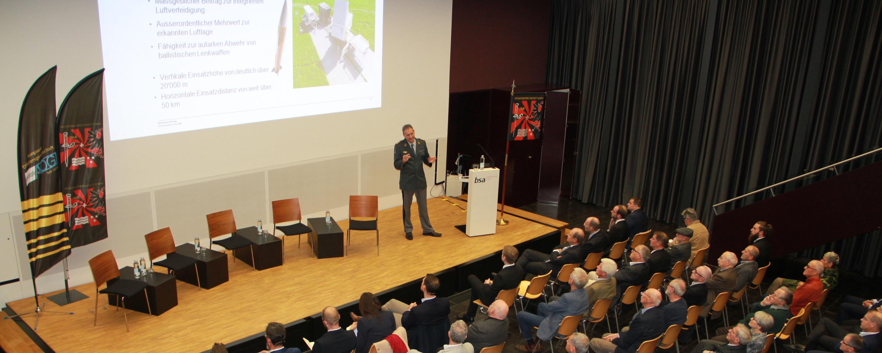 SIPOL 2021: Div Peter Merz im Referat